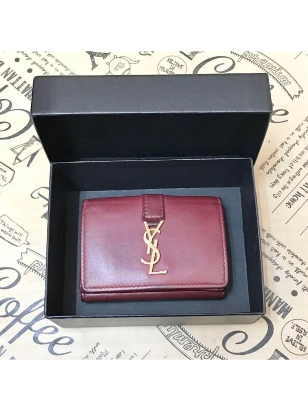 ★SOLD★ Saint Laurent Yves Trifold Wallet YSL Compact Billfold Leather - Picture 2 of 16